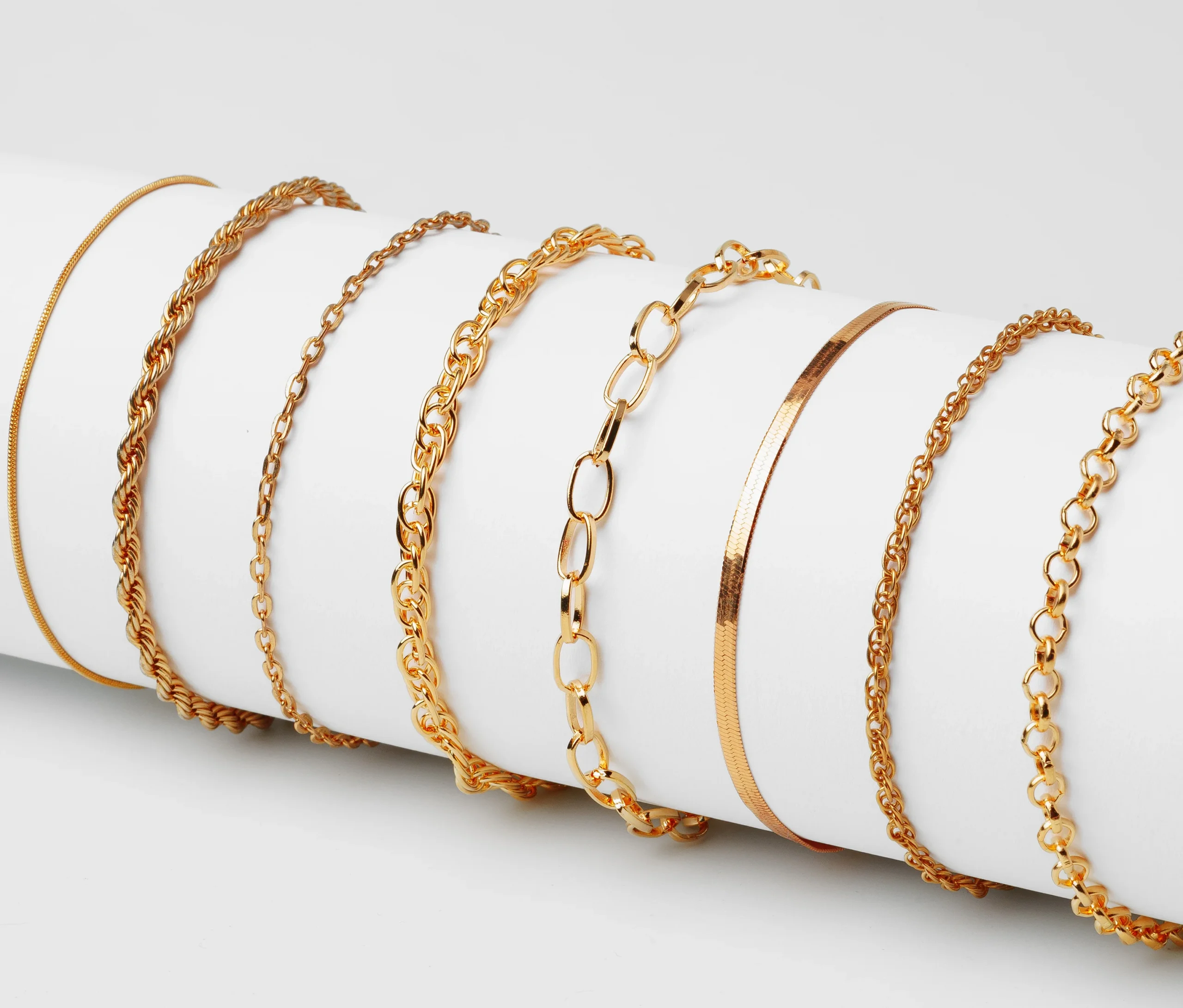 Armbänder und Armreifen