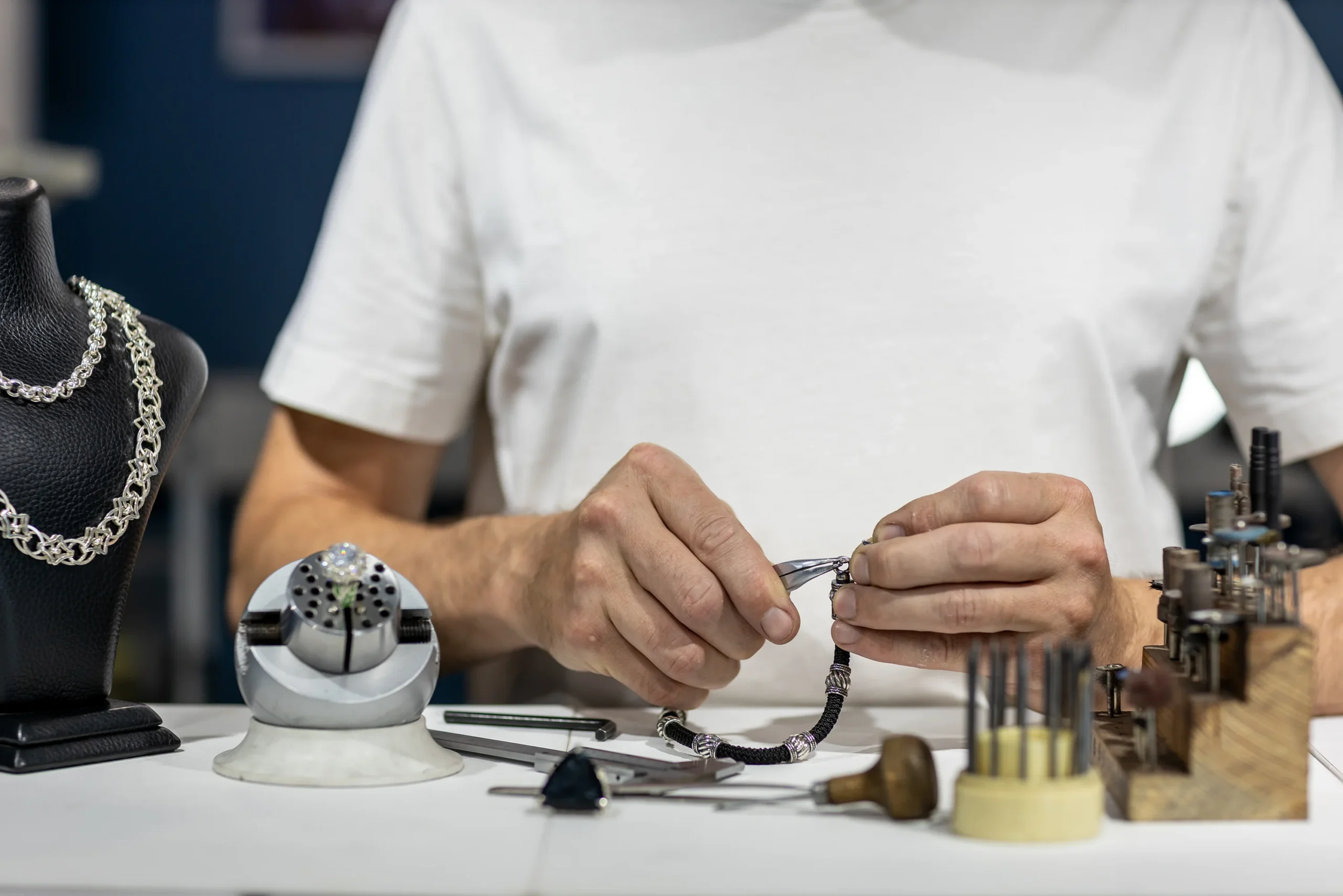 Umarbeitung in der Werkstatt von Juwelier Karat